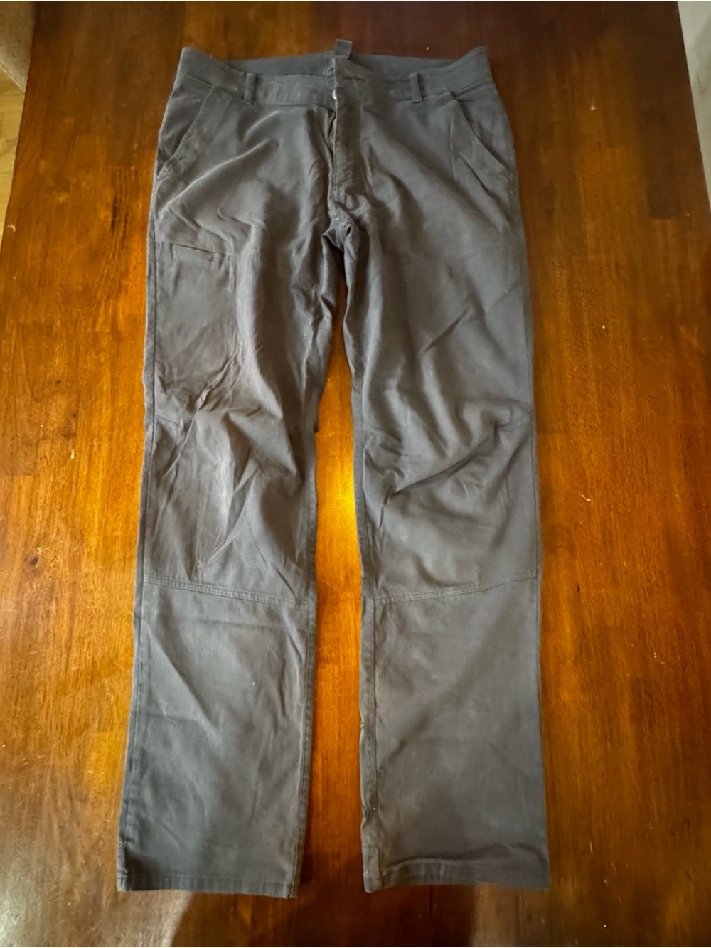 Mountain Hardwear Men's Charcoal Gray Chino Pants
